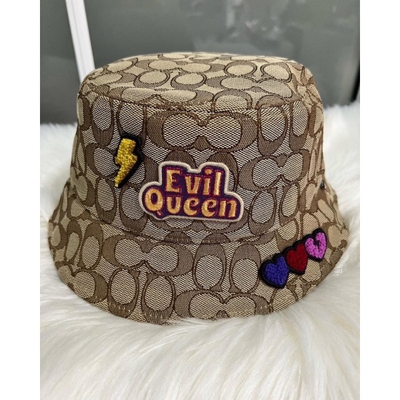 Coach Disney X Coach Signature Jacquard Bucket Hat With Evil Queen - Picture 5 of 6